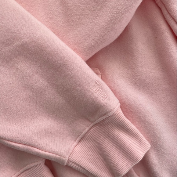 ARITZIA TNA COZY AF PINK HOODIE - Picture 2 of 3